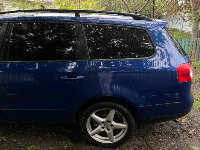 Синий Фольксваген Пассат СС, объемом двигателя 2 л и пробегом 284 тыс. км за 5200 $, фото 7 на Automoto.ua