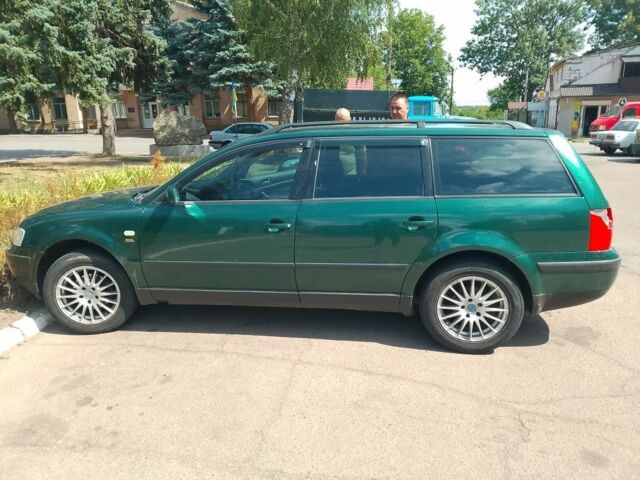 Зеленый Фольксваген Пассат СС, объемом двигателя 1.6 л и пробегом 200 тыс. км за 3600 $, фото 1 на Automoto.ua