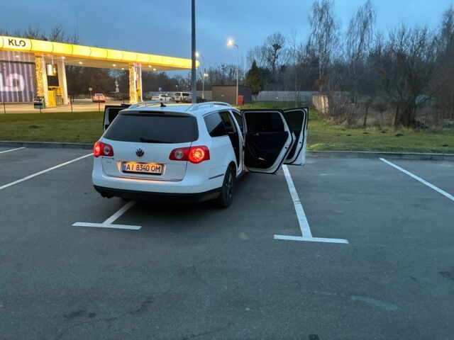 Білий Фольксваген Пассат Варіант, об'ємом двигуна 2 л та пробігом 360 тис. км за 8600 $, фото 3 на Automoto.ua