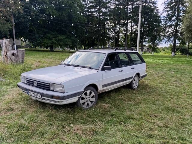 Белый Фольксваген Пассат Вариант, объемом двигателя 1.8 л и пробегом 3 тыс. км за 700 $, фото 3 на Automoto.ua