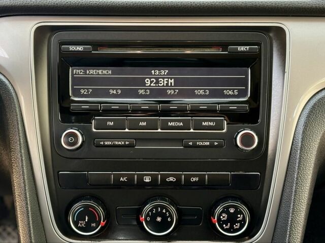 Белый Фольксваген Пассат Вариант, объемом двигателя 1.8 л и пробегом 207 тыс. км за 8290 $, фото 13 на Automoto.ua