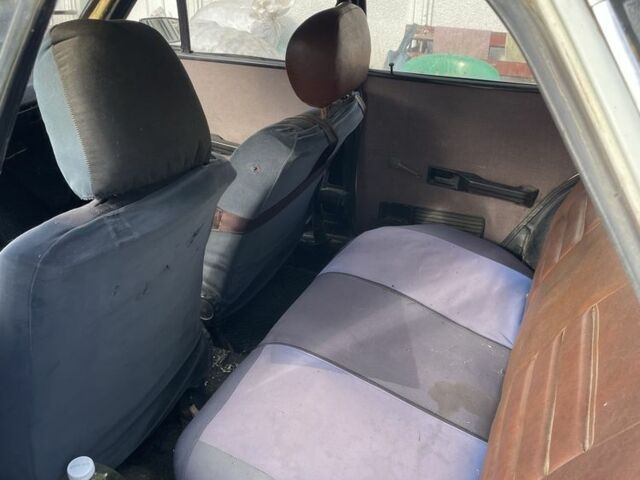 Фольксваген Пассат Вариант 1979 в Черновцах на Automoto.ua Белый Фольксваген Пассат Вариант, объемом двигателя 0 л и пробегом 650 тыс. км за 550 $, фото 4 на Automoto.ua