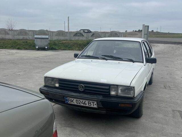 Белый Фольксваген Пассат Вариант, объемом двигателя 1.6 л и пробегом 380 тыс. км за 1100 $, фото 2 на Automoto.ua