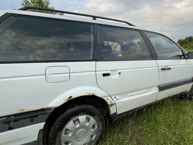 Белый Фольксваген Пассат Вариант, объемом двигателя 1.6 л и пробегом 440 тыс. км за 1300 $, фото 6 на Automoto.ua