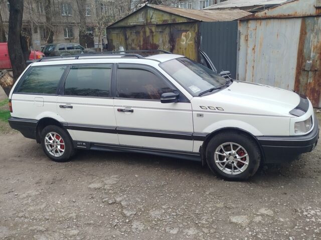 Белый Фольксваген Пассат Вариант, объемом двигателя 1.6 л и пробегом 500 тыс. км за 1600 $, фото 9 на Automoto.ua