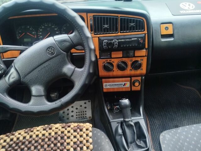 Белый Фольксваген Пассат Вариант, объемом двигателя 1.6 л и пробегом 500 тыс. км за 1600 $, фото 2 на Automoto.ua