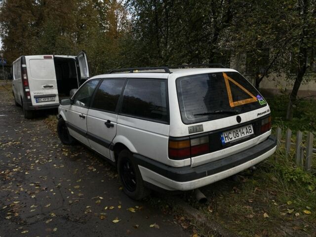 Фольксваген Пассат Вариант 1989 в Львове на Automoto.ua Белый Фольксваген Пассат Вариант, объемом двигателя 1.9 л и пробегом 250 тыс. км за 1000 $, фото 3 на Automoto.ua
