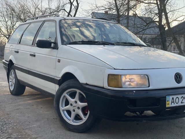 Білий Фольксваген Пассат Варіант, об'ємом двигуна 1.6 л та пробігом 35 тис. км за 1500 $, фото 5 на Automoto.ua