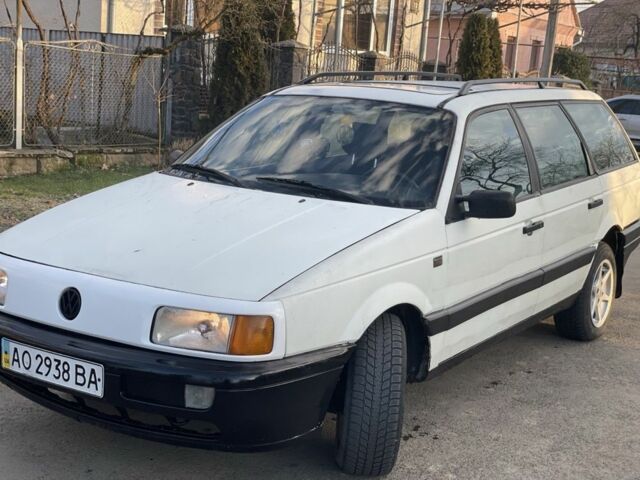 Білий Фольксваген Пассат Варіант, об'ємом двигуна 1.6 л та пробігом 35 тис. км за 1500 $, фото 1 на Automoto.ua