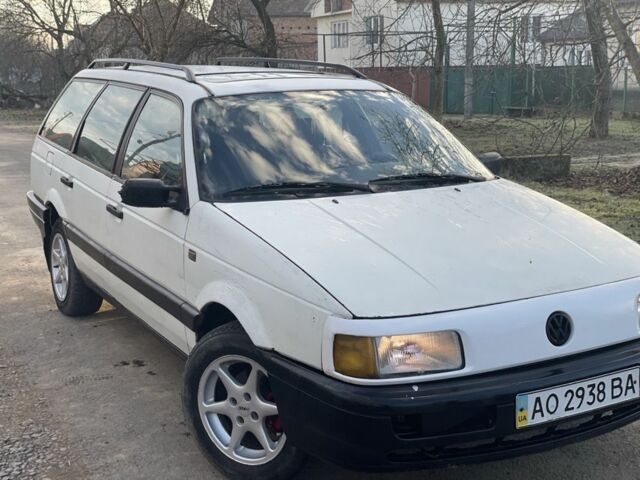 Білий Фольксваген Пассат Варіант, об'ємом двигуна 1.6 л та пробігом 35 тис. км за 1500 $, фото 2 на Automoto.ua