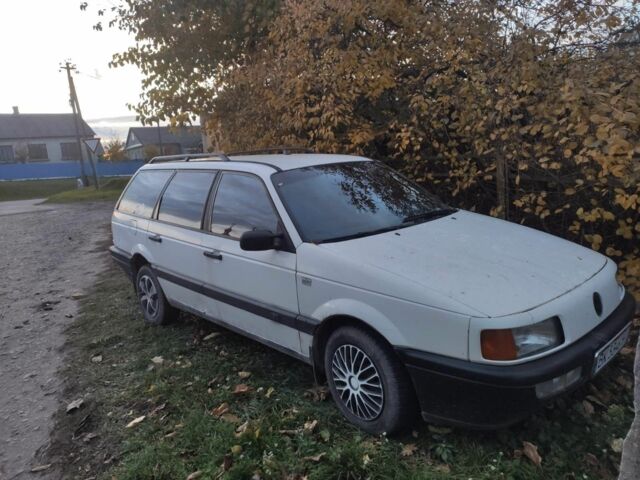 Фольксваген Пассат Вариант 1990 в Дубно на Automoto.ua Белый Фольксваген Пассат Вариант, объемом двигателя 1.8 л и пробегом 250 тыс. км за 1250 $, фото 5 на Automoto.ua