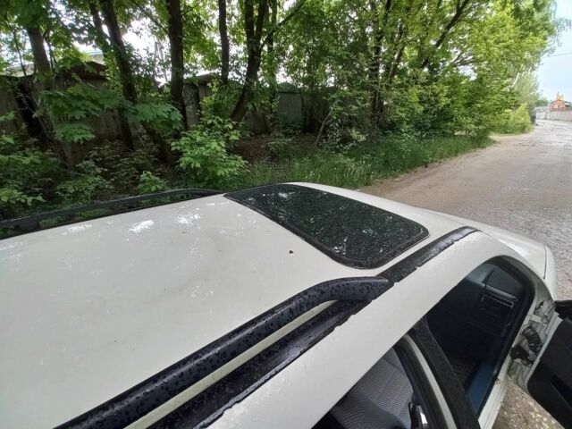 Білий Фольксваген Пассат Варіант, об'ємом двигуна 1.8 л та пробігом 369 тис. км за 1750 $, фото 18 на Automoto.ua