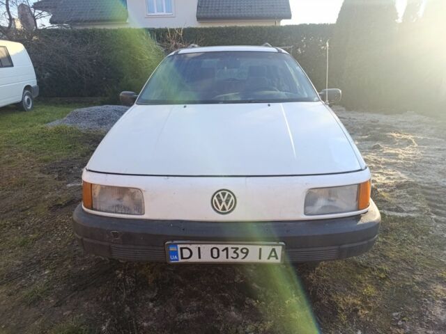 Белый Фольксваген Пассат Вариант, объемом двигателя 1.8 л и пробегом 285 тыс. км за 1150 $, фото 2 на Automoto.ua