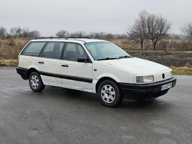 Белый Фольксваген Пассат Вариант, объемом двигателя 1.8 л и пробегом 450 тыс. км за 1500 $, фото 2 на Automoto.ua