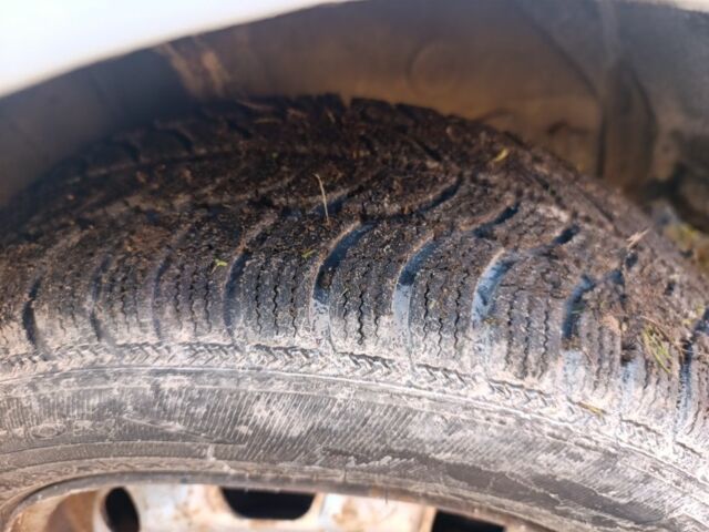 Белый Фольксваген Пассат Вариант, объемом двигателя 1.8 л и пробегом 285 тыс. км за 1150 $, фото 6 на Automoto.ua