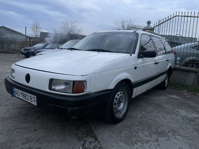 Белый Фольксваген Пассат Вариант, объемом двигателя 1.6 л и пробегом 263 тыс. км за 1200 $, фото 3 на Automoto.ua