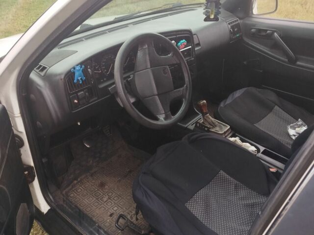 Белый Фольксваген Пассат Вариант, объемом двигателя 2 л и пробегом 1 тыс. км за 1600 $, фото 3 на Automoto.ua