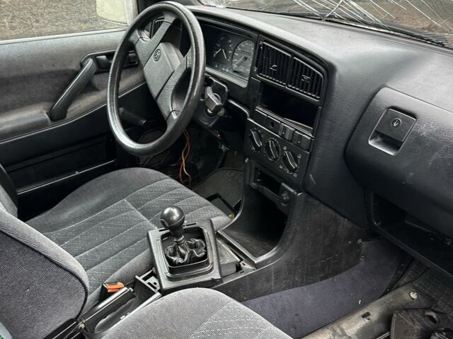 Білий Фольксваген Пассат Варіант, об'ємом двигуна 0 л та пробігом 300 тис. км за 800 $, фото 7 на Automoto.ua