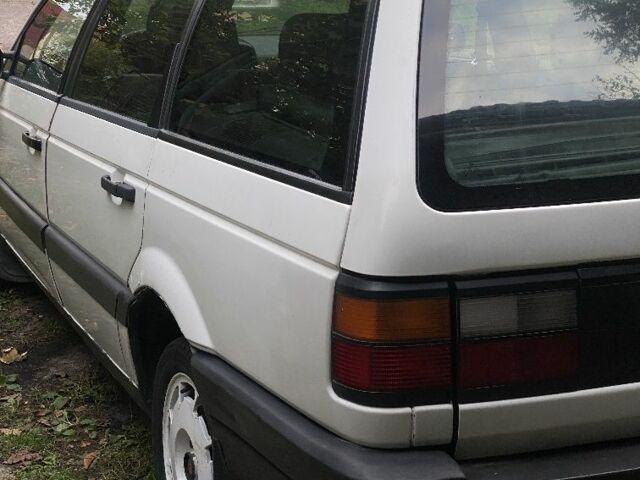 Фольксваген Пассат Вариант 1992 в Львове на Automoto.ua Белый Фольксваген Пассат Вариант, объемом двигателя 0 л и пробегом 250 тыс. км за 1000 $, фото 11 на Automoto.ua