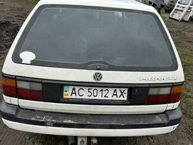 Білий Фольксваген Пассат Варіант, об'ємом двигуна 0 л та пробігом 300 тис. км за 800 $, фото 5 на Automoto.ua