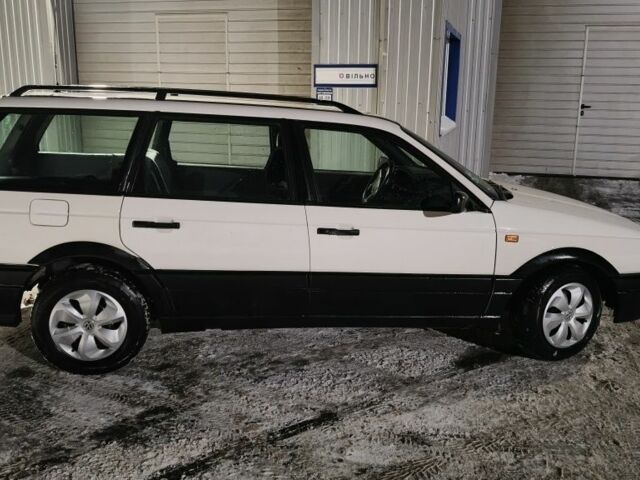 Білий Фольксваген Пассат Варіант, об'ємом двигуна 2 л та пробігом 270 тис. км за 1550 $, фото 4 на Automoto.ua