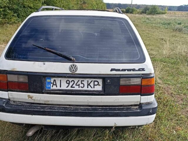 Белый Фольксваген Пассат Вариант, объемом двигателя 0 л и пробегом 350 тыс. км за 1100 $, фото 1 на Automoto.ua