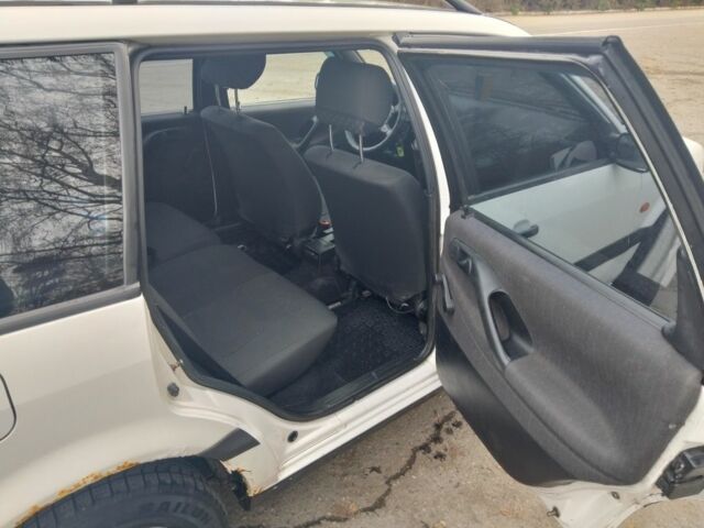 Білий Фольксваген Пассат Варіант, об'ємом двигуна 1.8 л та пробігом 531 тис. км за 2000 $, фото 11 на Automoto.ua