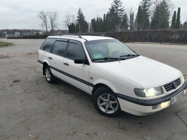 Білий Фольксваген Пассат Варіант, об'ємом двигуна 1.8 л та пробігом 531 тис. км за 2000 $, фото 2 на Automoto.ua