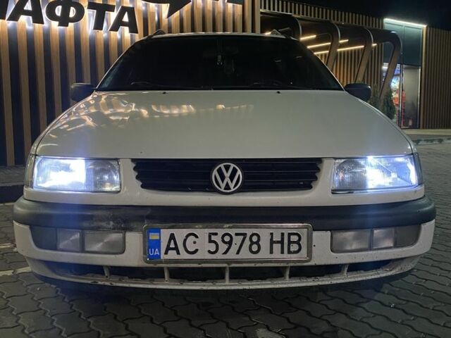 Белый Фольксваген Пассат Вариант, объемом двигателя 1.9 л и пробегом 440 тыс. км за 2600 $, фото 2 на Automoto.ua