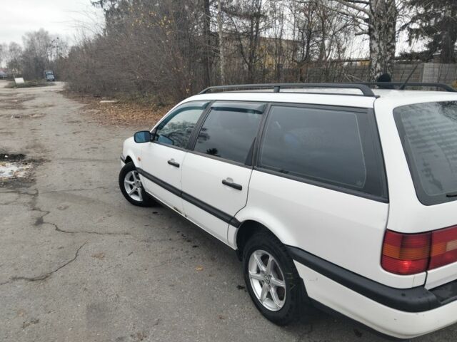 Білий Фольксваген Пассат Варіант, об'ємом двигуна 1.8 л та пробігом 531 тис. км за 2000 $, фото 5 на Automoto.ua