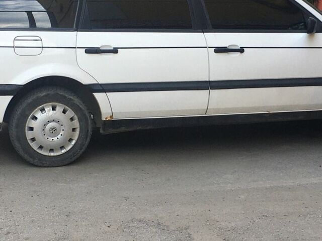 Белый Фольксваген Пассат Вариант, объемом двигателя 1.8 л и пробегом 3 тыс. км за 2600 $, фото 4 на Automoto.ua