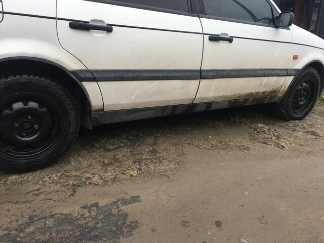 Белый Фольксваген Пассат Вариант, объемом двигателя 1.8 л и пробегом 3 тыс. км за 2600 $, фото 1 на Automoto.ua