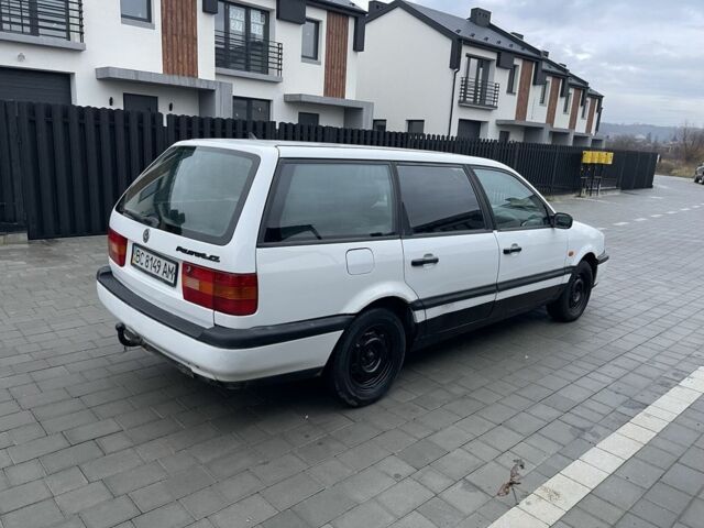 Білий Фольксваген Пассат Варіант, об'ємом двигуна 1.8 л та пробігом 354 тис. км за 1499 $, фото 14 на Automoto.ua