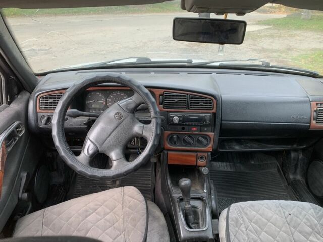 Белый Фольксваген Пассат Вариант, объемом двигателя 1.8 л и пробегом 230 тыс. км за 1200 $, фото 6 на Automoto.ua