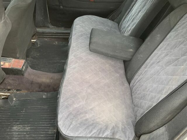 Белый Фольксваген Пассат Вариант, объемом двигателя 1.8 л и пробегом 230 тыс. км за 1200 $, фото 5 на Automoto.ua