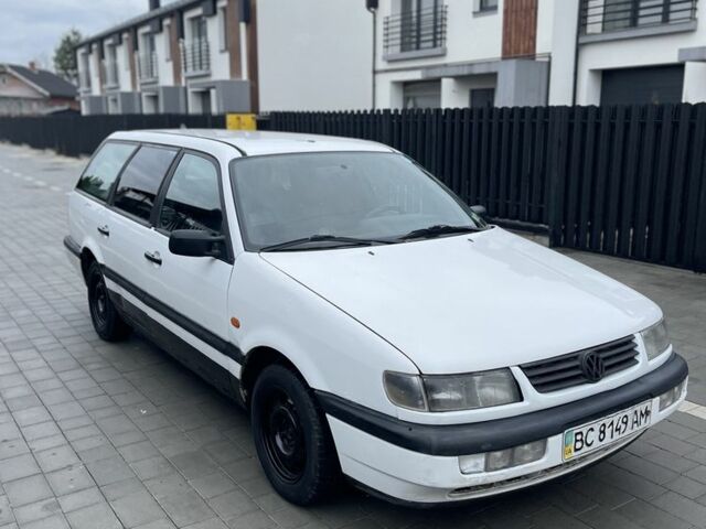 Білий Фольксваген Пассат Варіант, об'ємом двигуна 1.8 л та пробігом 354 тис. км за 1499 $, фото 5 на Automoto.ua