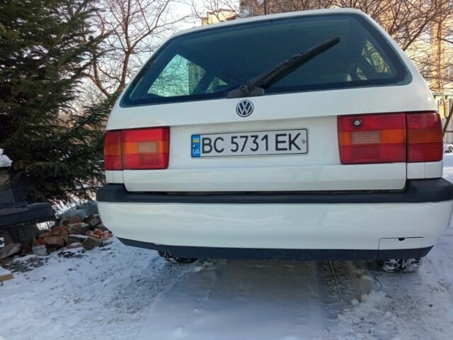 Білий Фольксваген Пассат Варіант, об'ємом двигуна 2 л та пробігом 450 тис. км за 2700 $, фото 5 на Automoto.ua