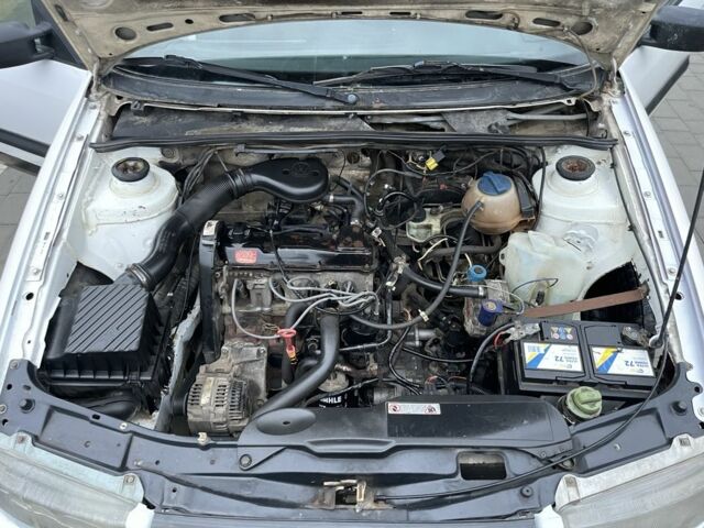 Білий Фольксваген Пассат Варіант, об'ємом двигуна 1.8 л та пробігом 354 тис. км за 1499 $, фото 22 на Automoto.ua