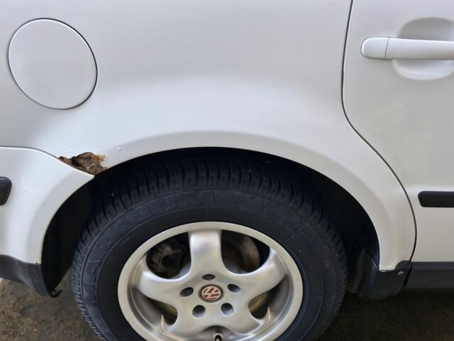 Фольксваген Пассат Вариант 1997 в Ровно на Automoto.ua Белый Фольксваген Пассат Вариант, объемом двигателя 1.6 л и пробегом 348 тыс. км за 2650 $, фото 7 на Automoto.ua