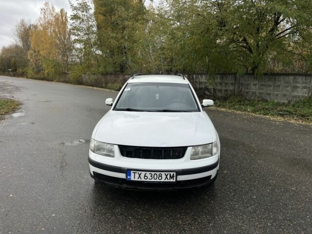 Білий Фольксваген Пассат Варіант, об'ємом двигуна 1.9 л та пробігом 400 тис. км за 1800 $, фото 4 на Automoto.ua