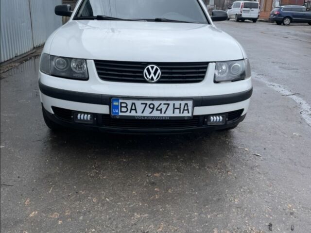 Білий Фольксваген Пассат Варіант, об'ємом двигуна 1.9 л та пробігом 300 тис. км за 3000 $, фото 1 на Automoto.ua