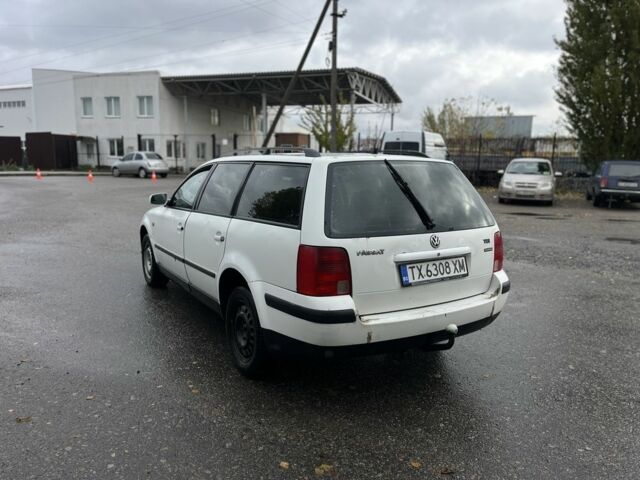 Білий Фольксваген Пассат Варіант, об'ємом двигуна 1.9 л та пробігом 400 тис. км за 1800 $, фото 2 на Automoto.ua