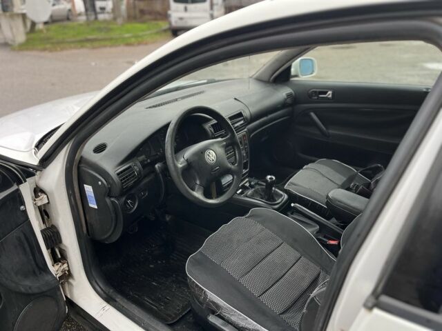 Білий Фольксваген Пассат Варіант, об'ємом двигуна 1.9 л та пробігом 400 тис. км за 1800 $, фото 5 на Automoto.ua