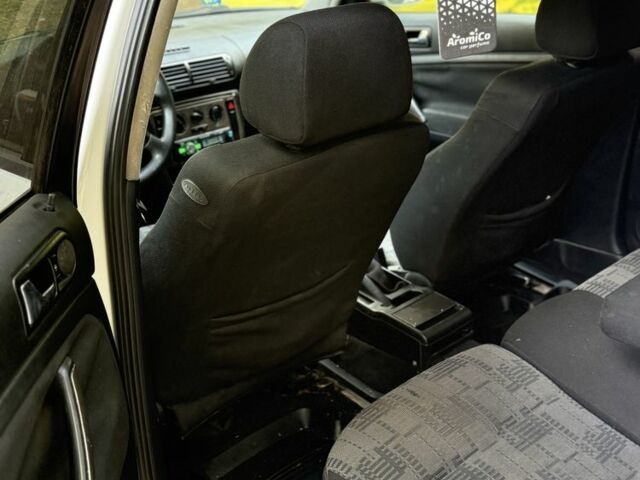 Білий Фольксваген Пассат Варіант, об'ємом двигуна 1.9 л та пробігом 300 тис. км за 1950 $, фото 6 на Automoto.ua