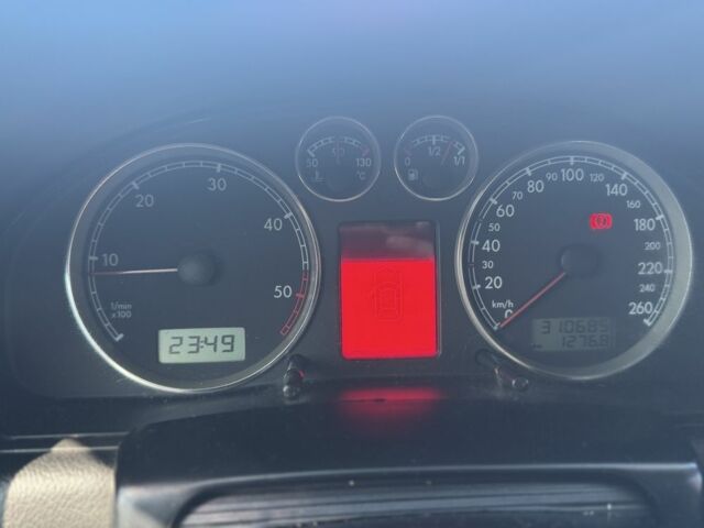 Белый Фольксваген Пассат Вариант, объемом двигателя 1.9 л и пробегом 310 тыс. км за 4300 $, фото 11 на Automoto.ua
