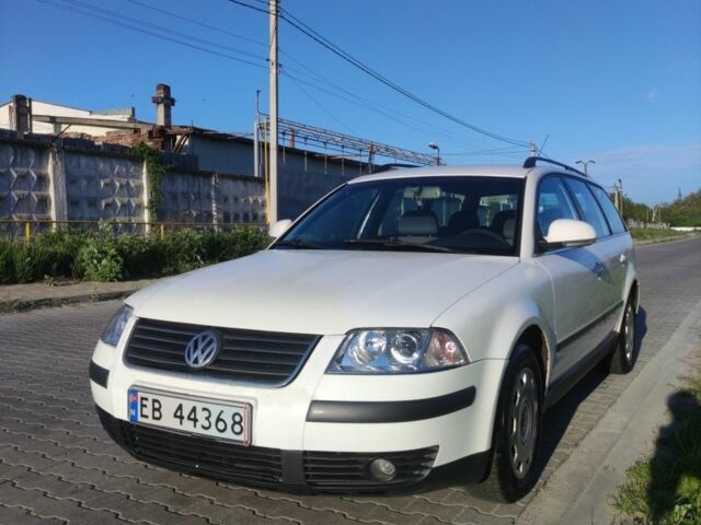Белый Фольксваген Пассат Вариант, объемом двигателя 0 л и пробегом 333 тыс. км за 2000 $, фото 1 на Automoto.ua