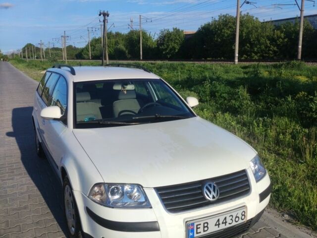Белый Фольксваген Пассат Вариант, объемом двигателя 0 л и пробегом 333 тыс. км за 2000 $, фото 10 на Automoto.ua