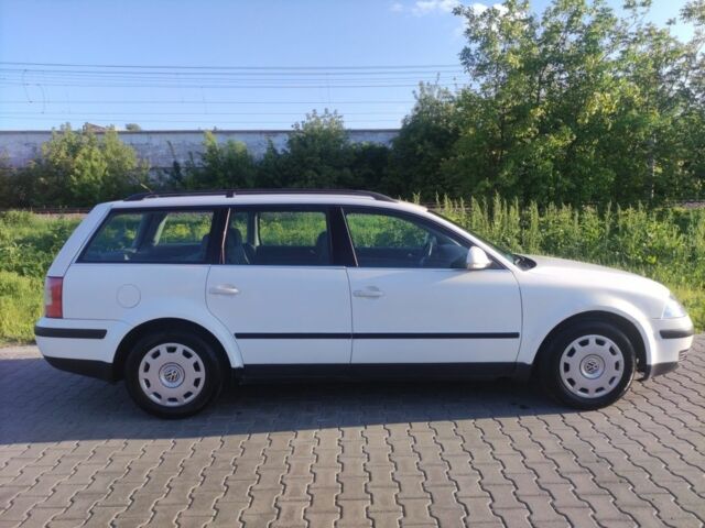 Белый Фольксваген Пассат Вариант, объемом двигателя 0 л и пробегом 333 тыс. км за 2000 $, фото 8 на Automoto.ua