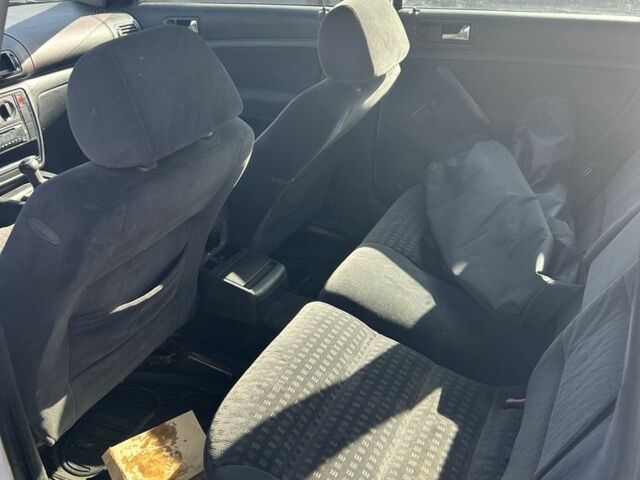 Белый Фольксваген Пассат Вариант, объемом двигателя 1.9 л и пробегом 300 тыс. км за 1300 $, фото 6 на Automoto.ua