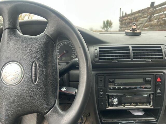 Белый Фольксваген Пассат Вариант, объемом двигателя 1.9 л и пробегом 435 тыс. км за 4700 $, фото 16 на Automoto.ua